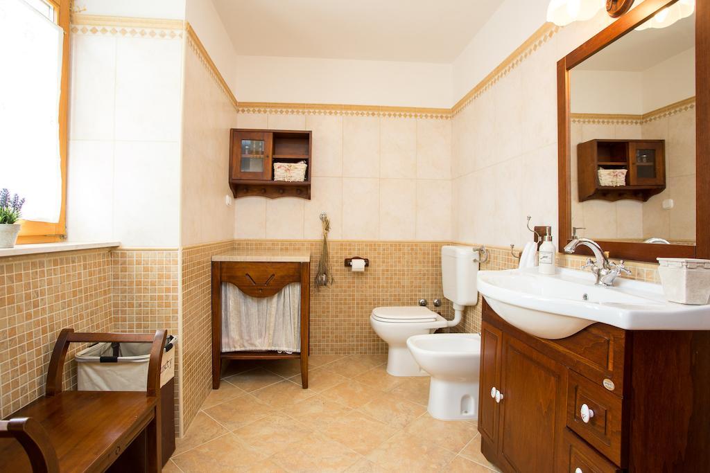 Holiday Home Lavanda Kornic Phòng bức ảnh